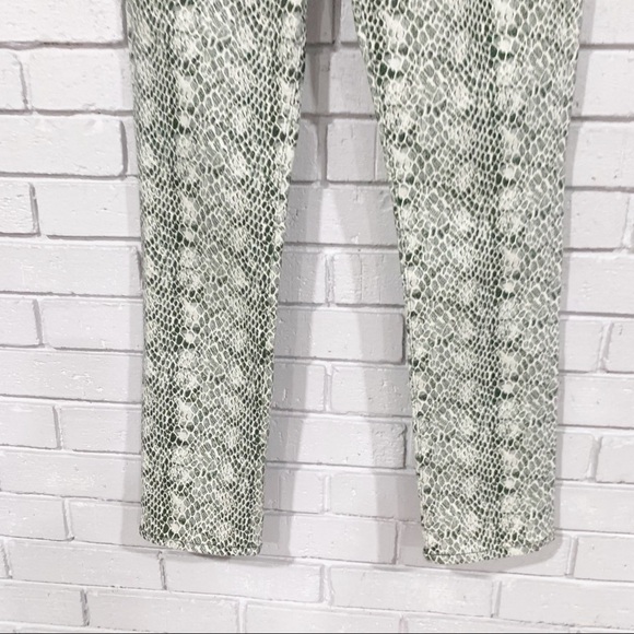 AG Jeans Mari snake-print high-rise straight-leg jeans - Picture 4 of 10